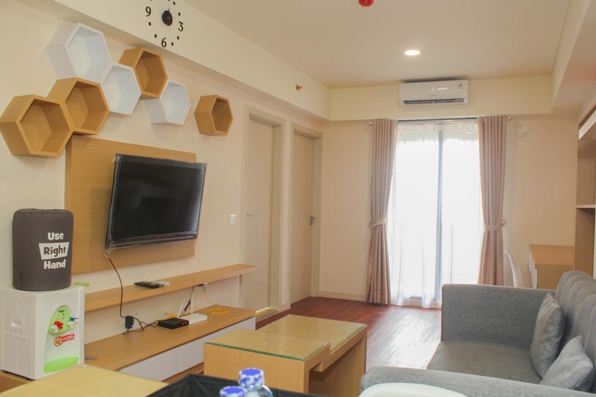 Comfort And 2br At Meikarta By Travelio Apartemen *