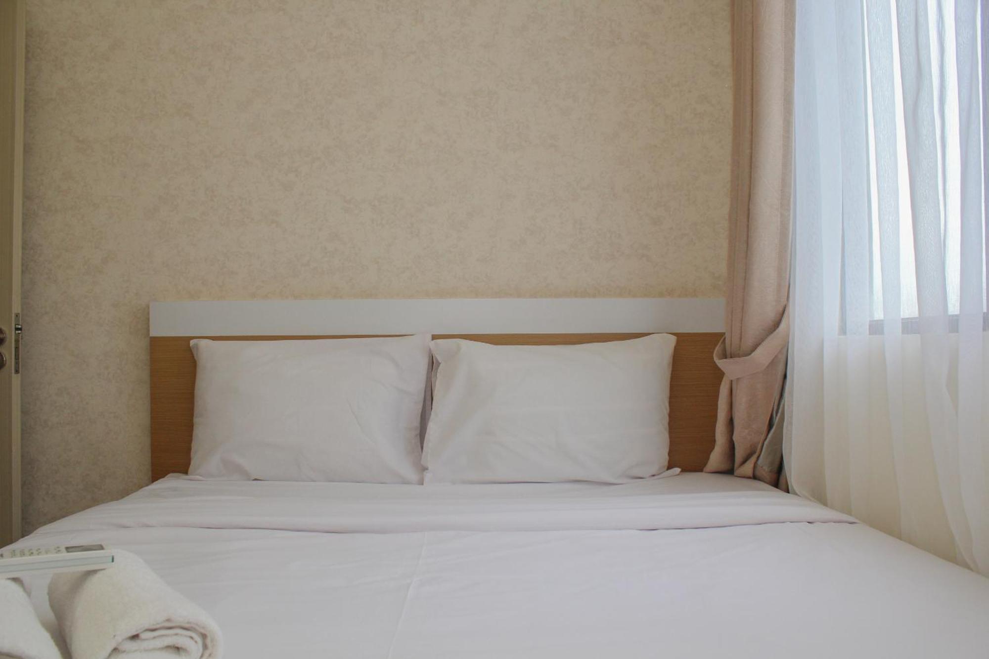 Comfort And 2br At Meikarta By Travelio Apartemen